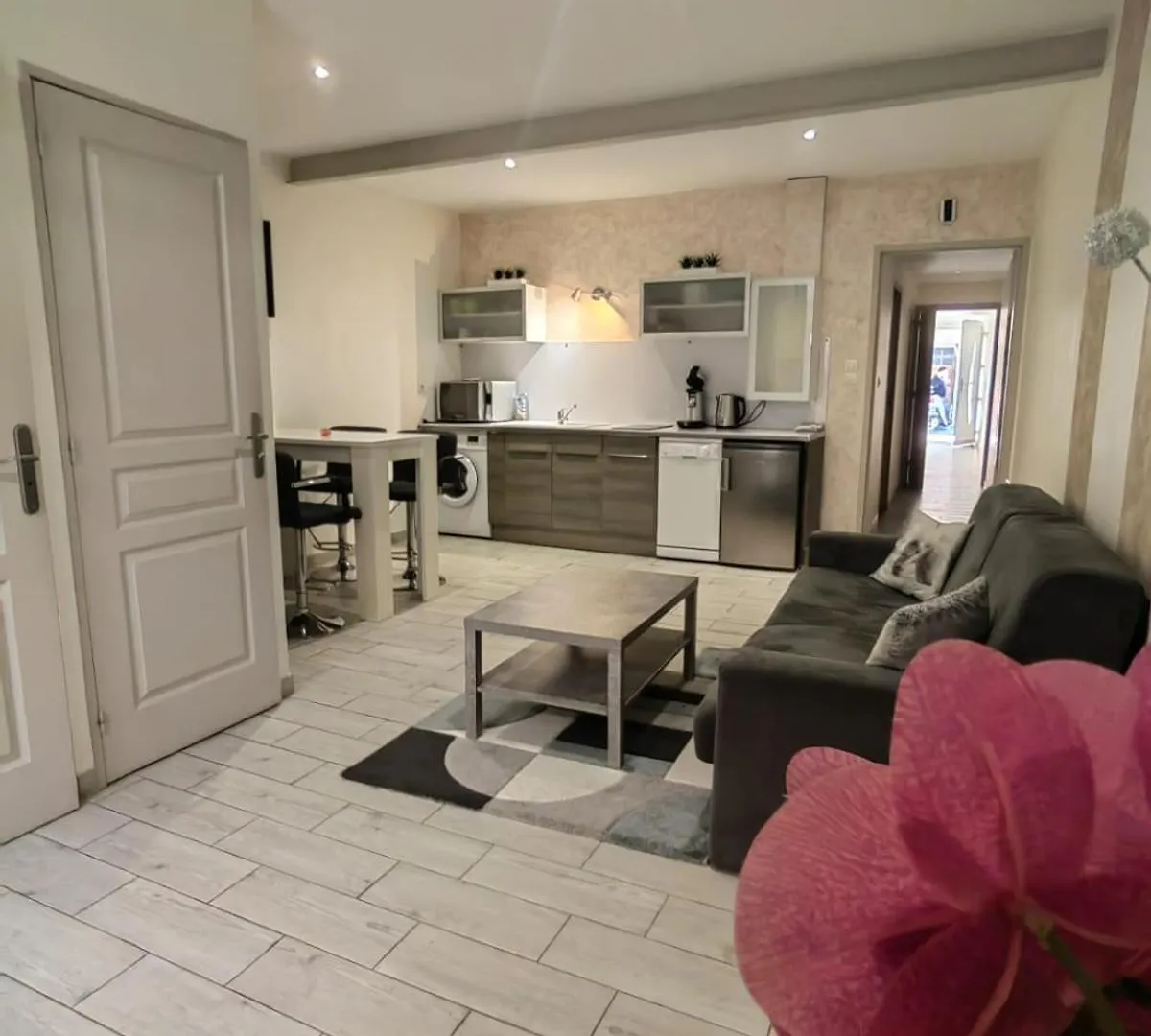 Appartement A Valence 0*, Valence (Drome) Francie